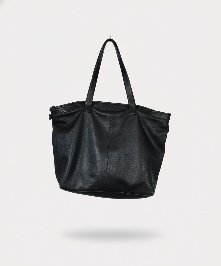foot the coacher Pebbled Leather Oversized Tote Bag F Matte Black foot the coacher Pebbled Leather Oversized Tote Bag F Matte Black