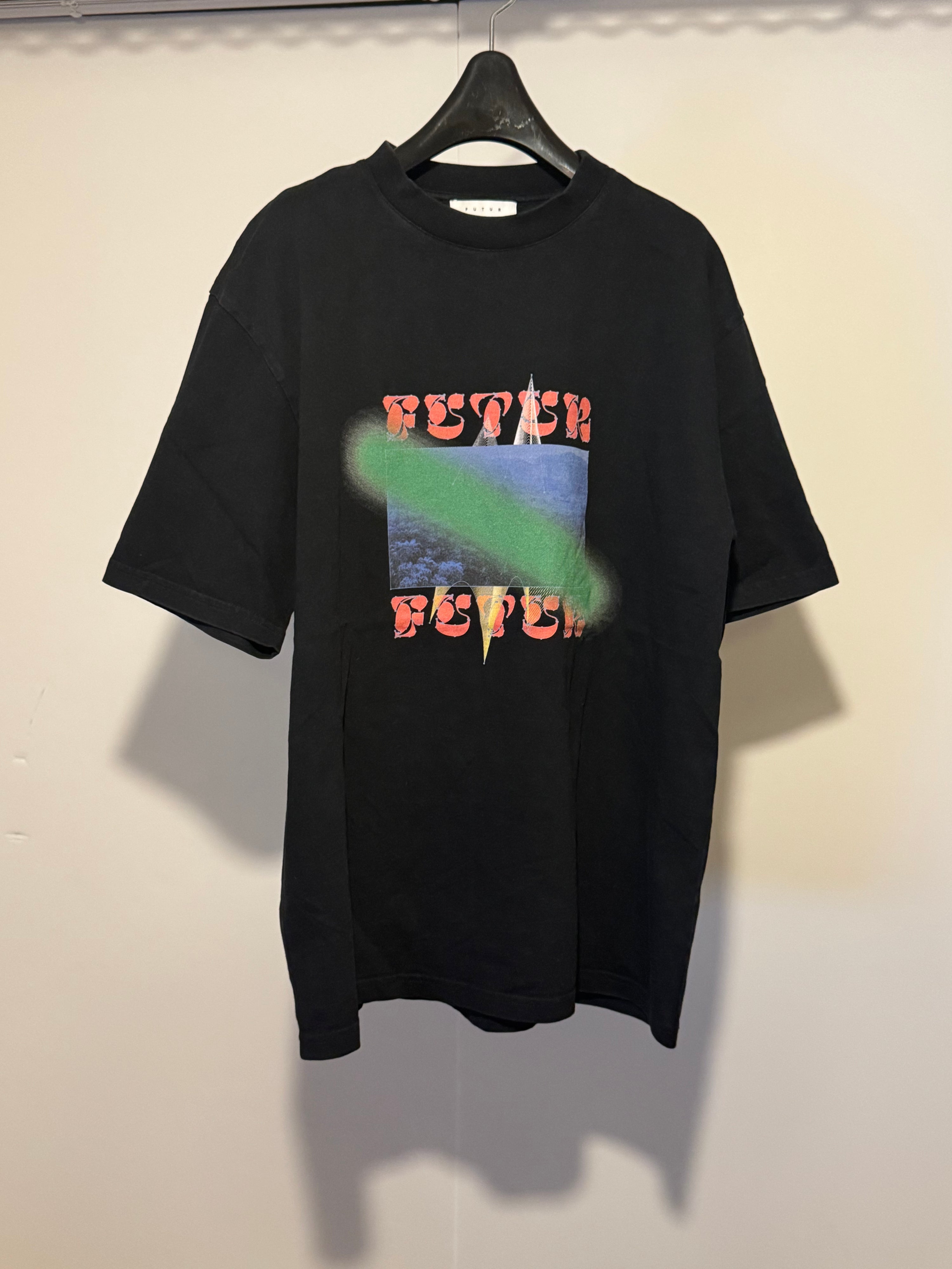FUTUR Graphic T-Shirt L Black